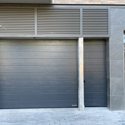 El Prat de Llobregat – 2 puertas seccionales y 1 puerta peatonal