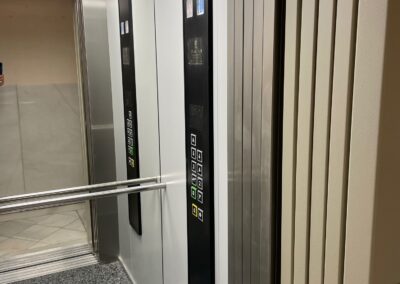 Interior del ascensor