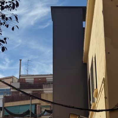Rehabilitació i instal·lació d’un ascensor a una escola de Barcelona